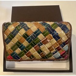 Színes kisméretű pénztárca